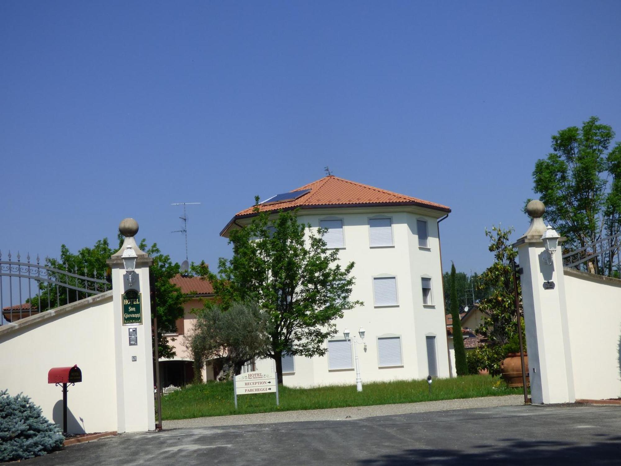 Hotel San Giovanni San Giovanni in Persiceto Buitenkant foto